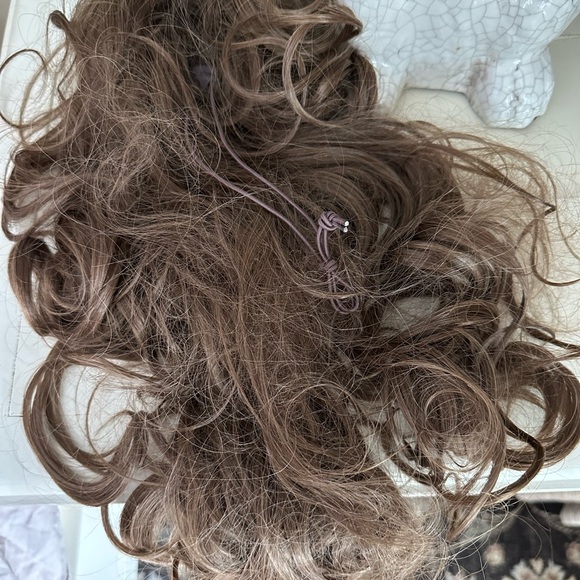 Ladies Women’s Long Curly Brown Brunette Wig - Picture 6 of 6